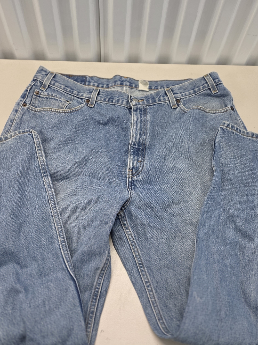 Vintage Levi's Relaxed Straight Leg Jeans Men's Size 42x30